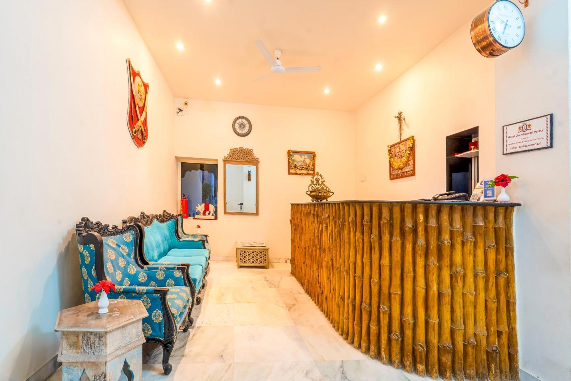 Hotel Chandrawati Palace Abu Road Ngoại thất bức ảnh