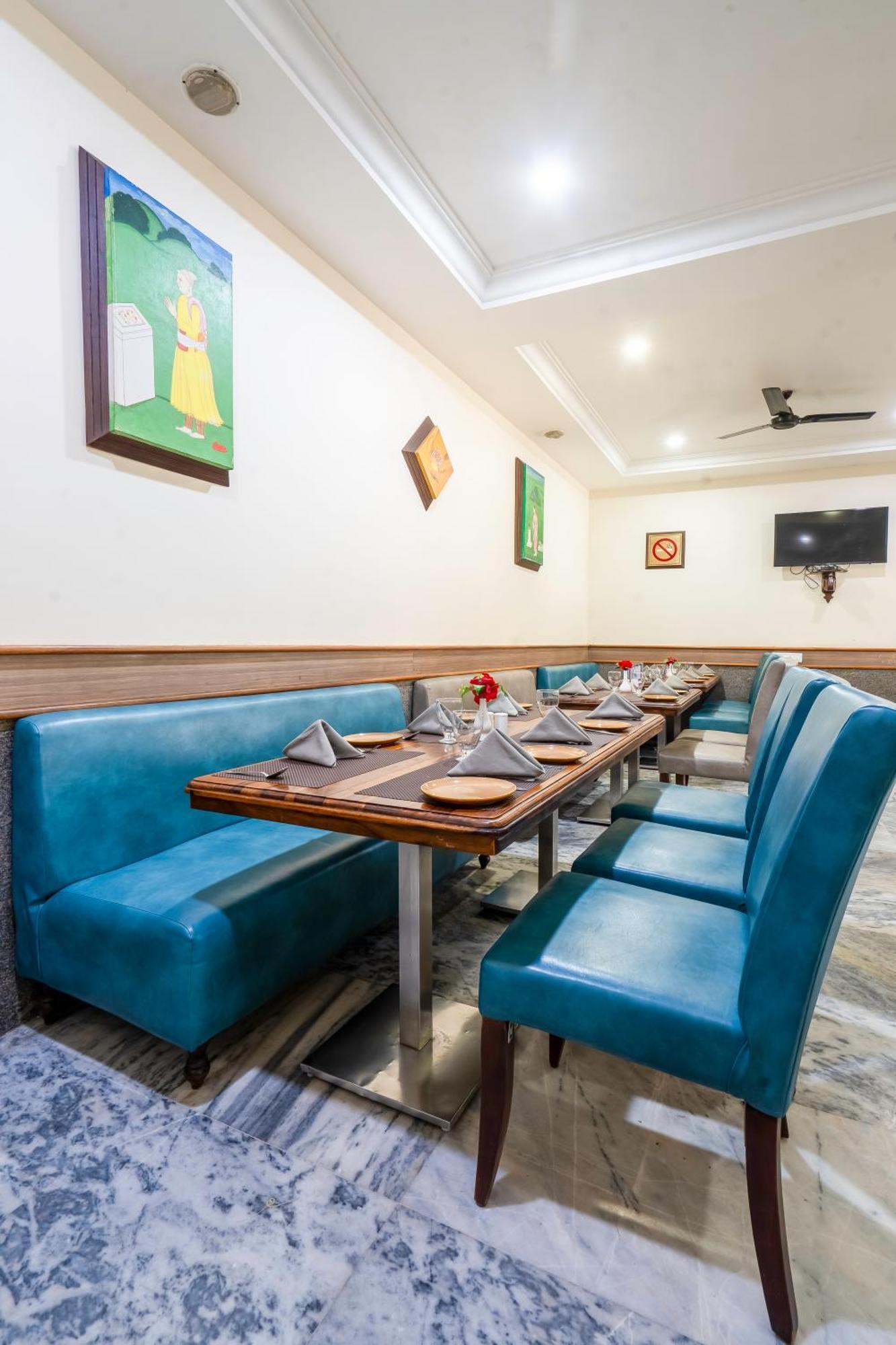 Hotel Chandrawati Palace Abu Road Ngoại thất bức ảnh